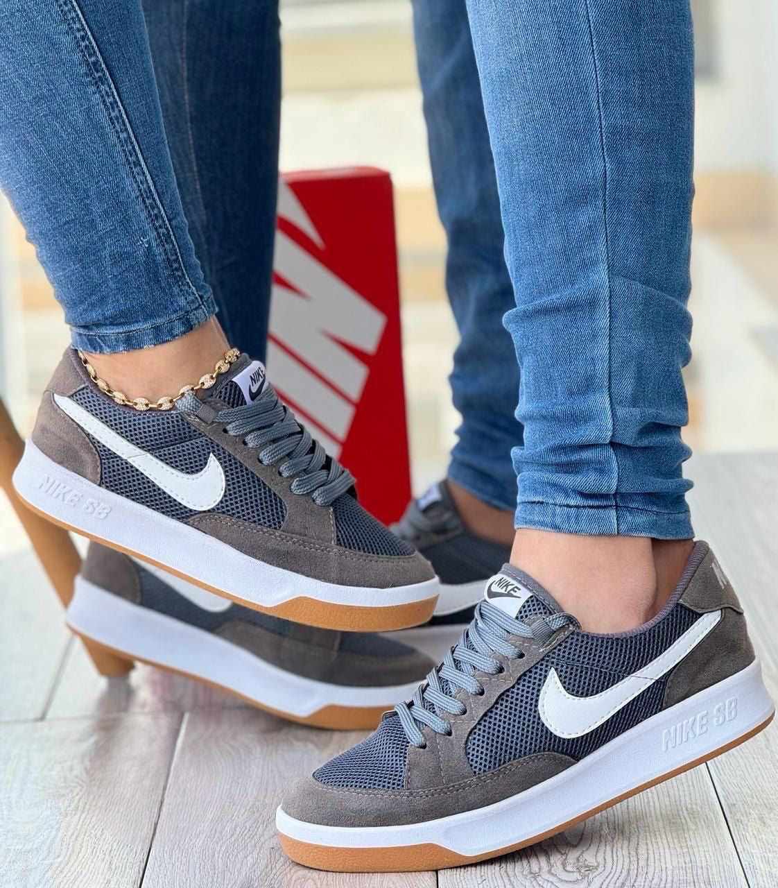 NIKE DAMA - CABLLERO OFERTA